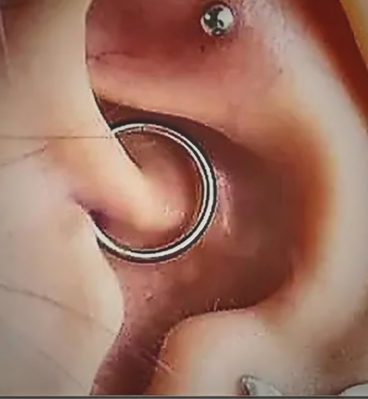 Curaduría Daith — Diego H. en Abyss Tattoo Studio