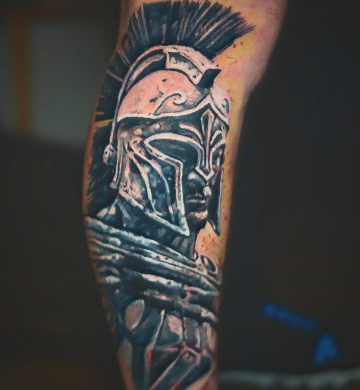 Guerrero Espartano — Franko Aguayo en Abyss Tattoo Studio
